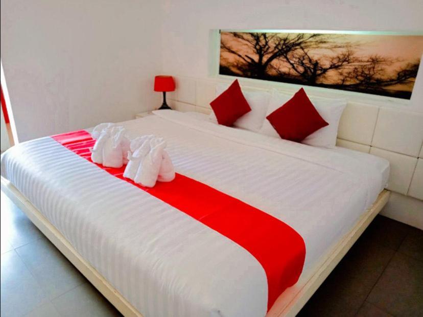 My Hotel Phuket Patong Εξωτερικό φωτογραφία